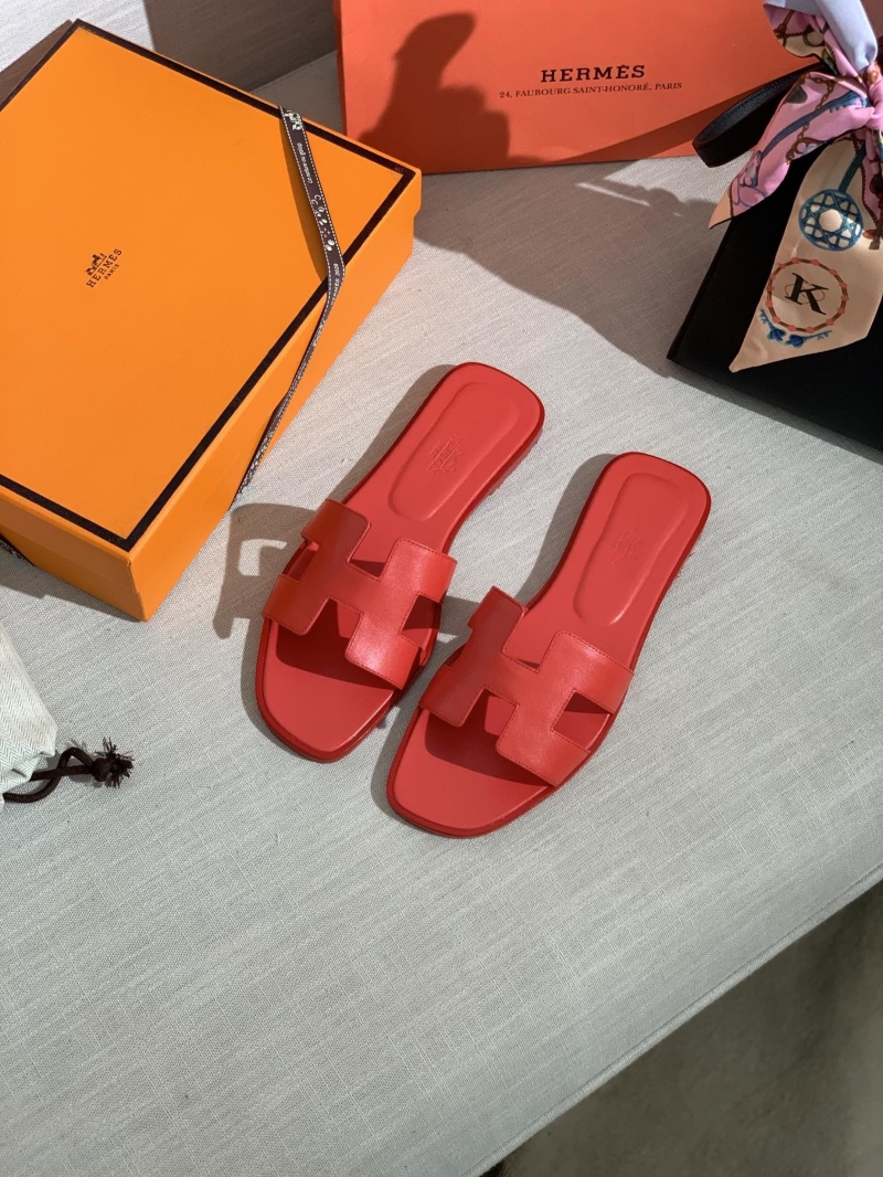 H**mes slippers